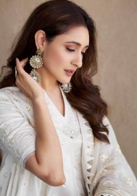 pragya jaiswal_teluguvox 15